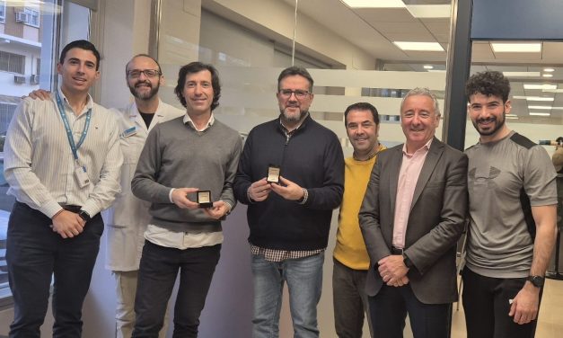 Badajoz celebra los 25 años de dos compañeros
